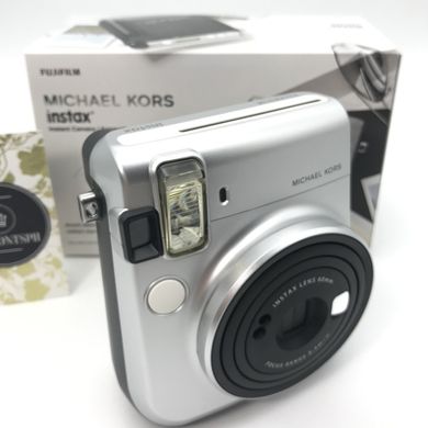 Фотокамера моментальной печати Fujifilm Instax Mini 70 Michael Kors Limited Edition