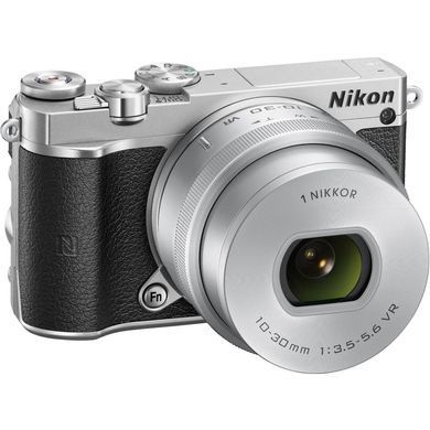 Цифровой фотоаппарат Nikon 1 J5 +10-30mm PD-Zoom KIT Silver (VVA243K001)