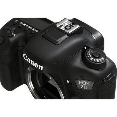 Цифровой фотоаппарат Canon EOS 7D Mark II Body + WiFi адаптер W-E1 (9128B157)