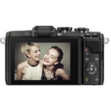Цифровой фотоаппарат OLYMPUS E-PL7 14-42 mm Pancake Zoom Kit black/black (V205073BE001)